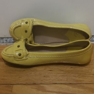 Frye patent yellow loafers Sz 8
